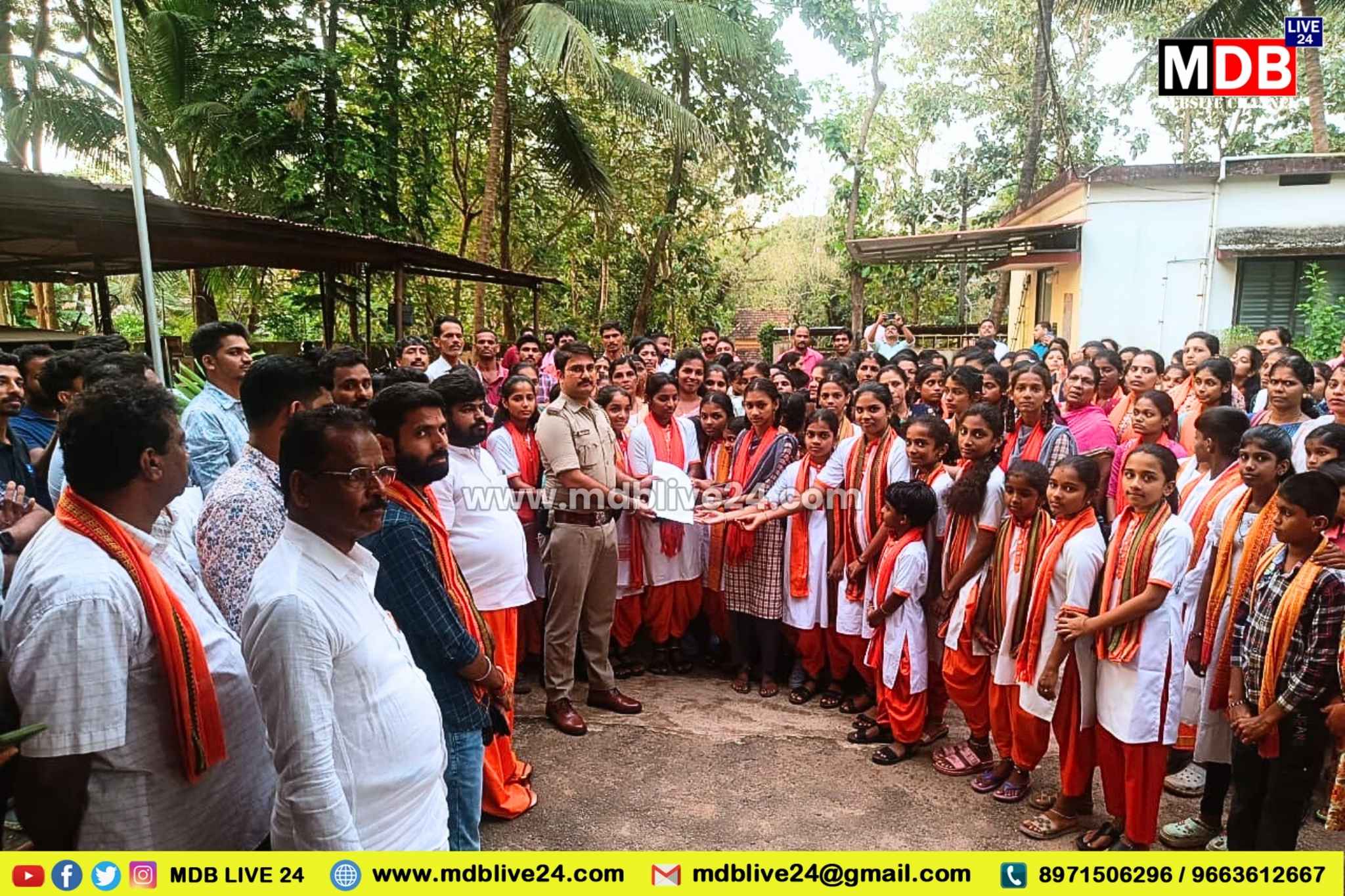 ಸಂಜೀವ ಕಾಣಿಯೂರು ವಿರುದ್ಧ ಕುಣಿತ ಭಜನೆಯ ಹೆಣ್ಣು ಮಕ್ಕಳಿಂದ ಮೂಡುಬಿದಿರೆ ಪೊಲೀಸ್ ಠಾಣೆಗೆ ದೂರು